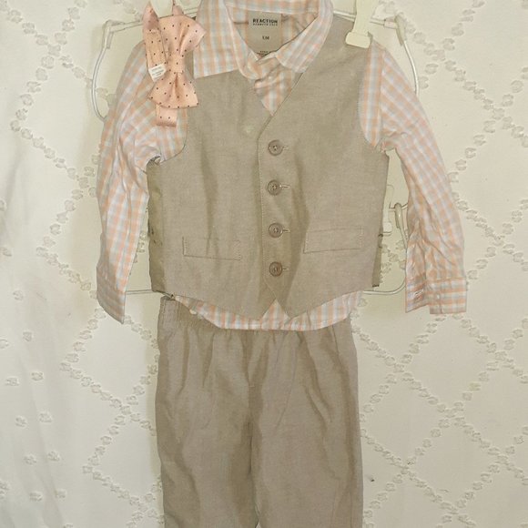4 PC KENNETH COLE REACTION OUTFIT SUIT PANTS SHIRT VEST & BOW TIE-BOYS SIZE 12M - Picture 1 of 3
